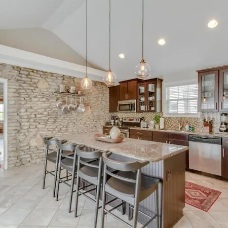 East Nashville Retreat Large Pool Outdoor Oasis